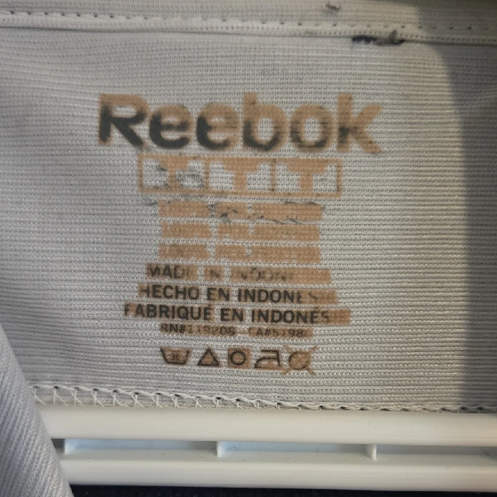 Reebok Navy Edmonton Oilers Hoodie - Picture 2 of 5